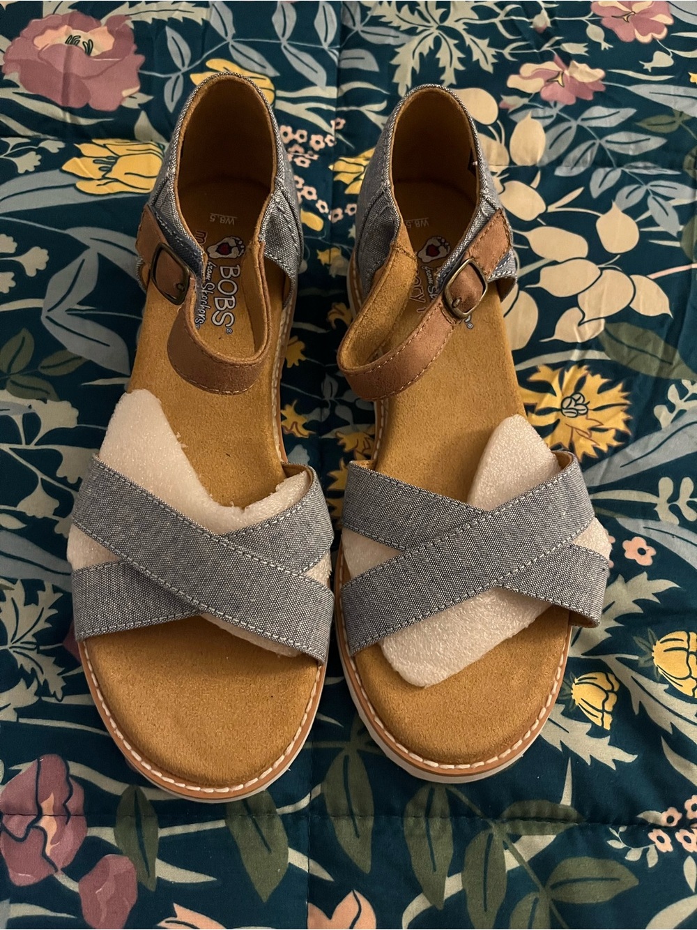 Skechers Women’s Denim Crisscross Sandals Women’s Size 8.5 NWOT